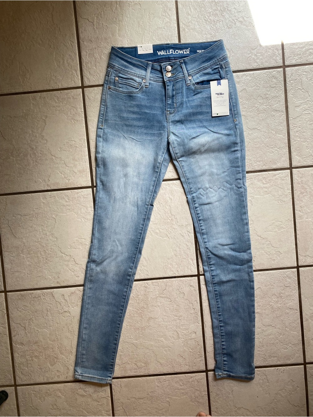 WallFlower "The Ultra Fit" Mid Rise Stretch Blue Jeans Womens Size 5/27 long